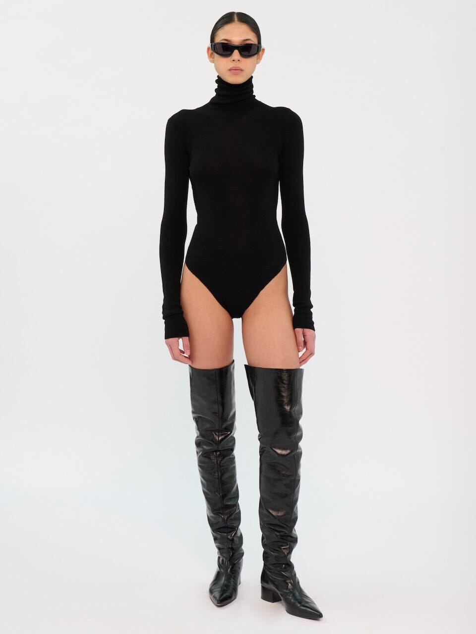 CARA SWEATER BODY IN BLACK SWEATER HAIKURE 