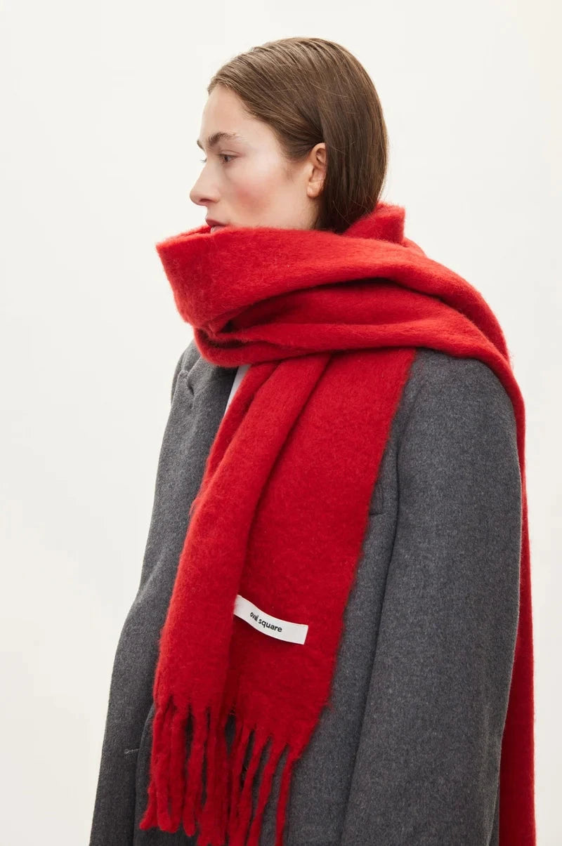 HERO SCARF IN RED ACCESORIES OVAL SQUARE 