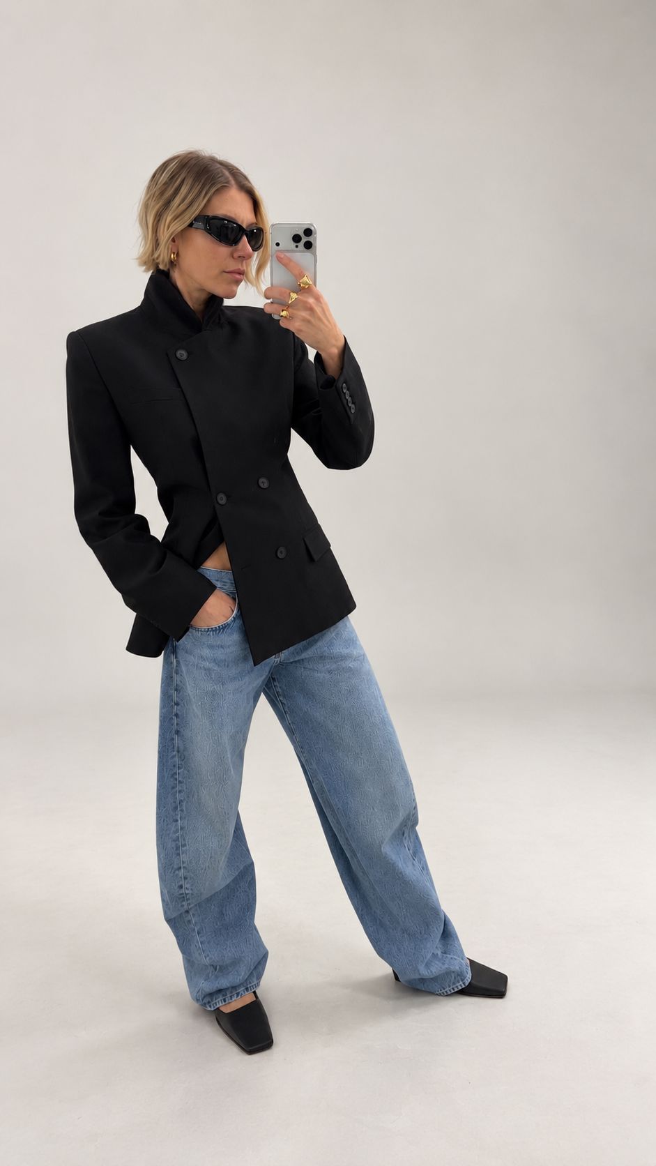 BLUFF JACKET IN BLACK JACKET IRO 