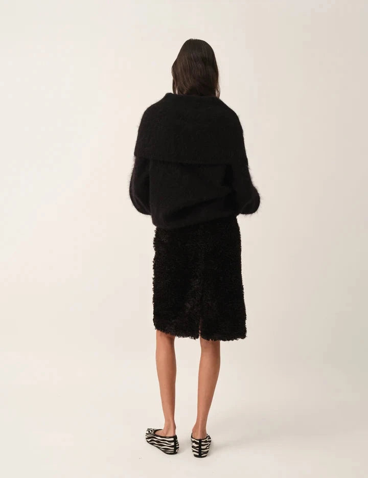 ROMA NECK SWEATER BLACK KNIT THE GARMENT 