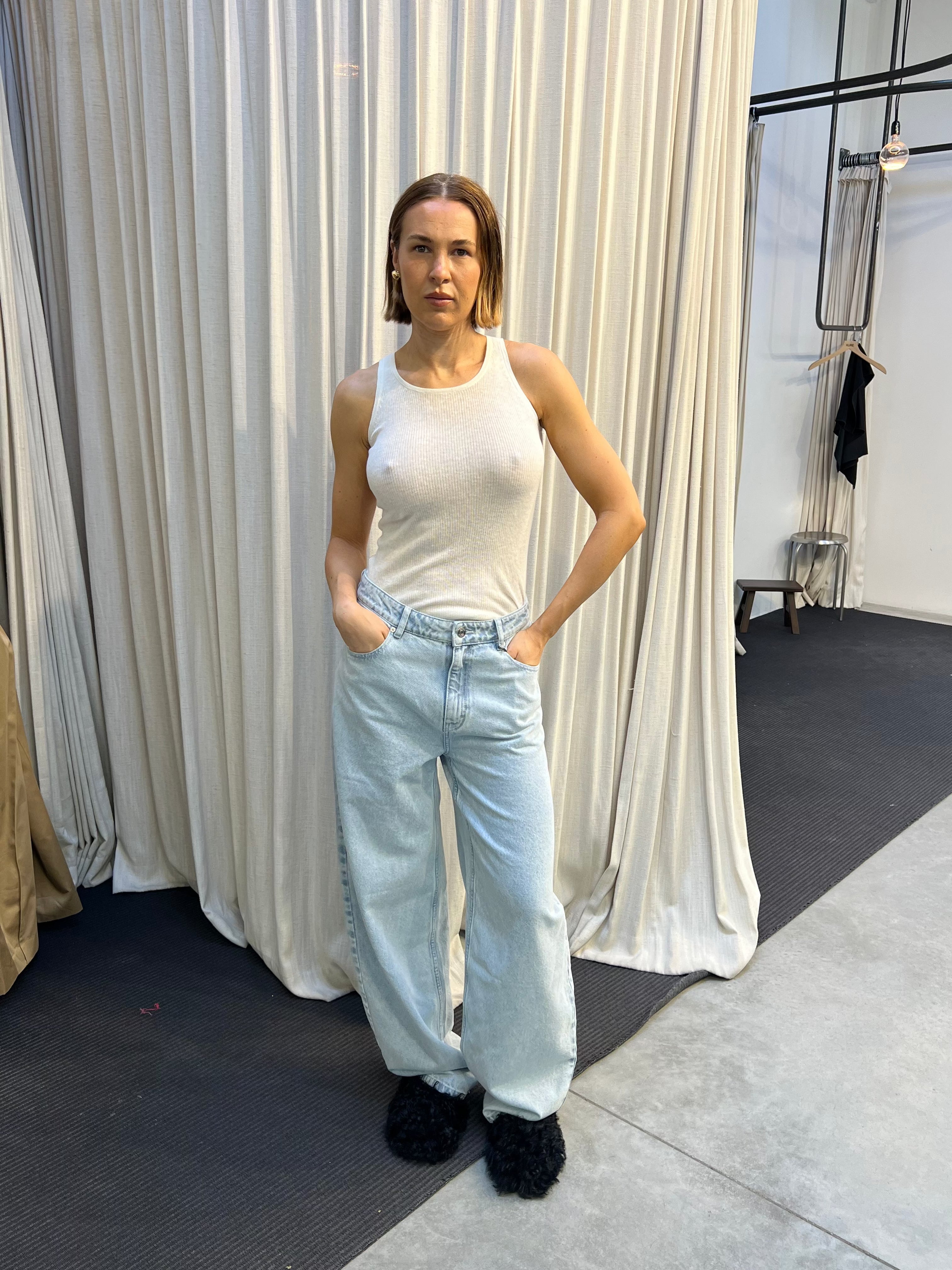 PARWANA BARREL JEANS IN VINTAGE LIGHT JEANS GESTUZ 