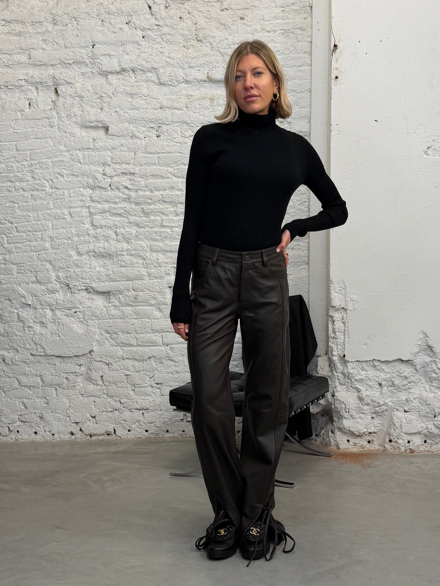 SLIM FIT TURTLENECK SWEATER KNIT NUDE 