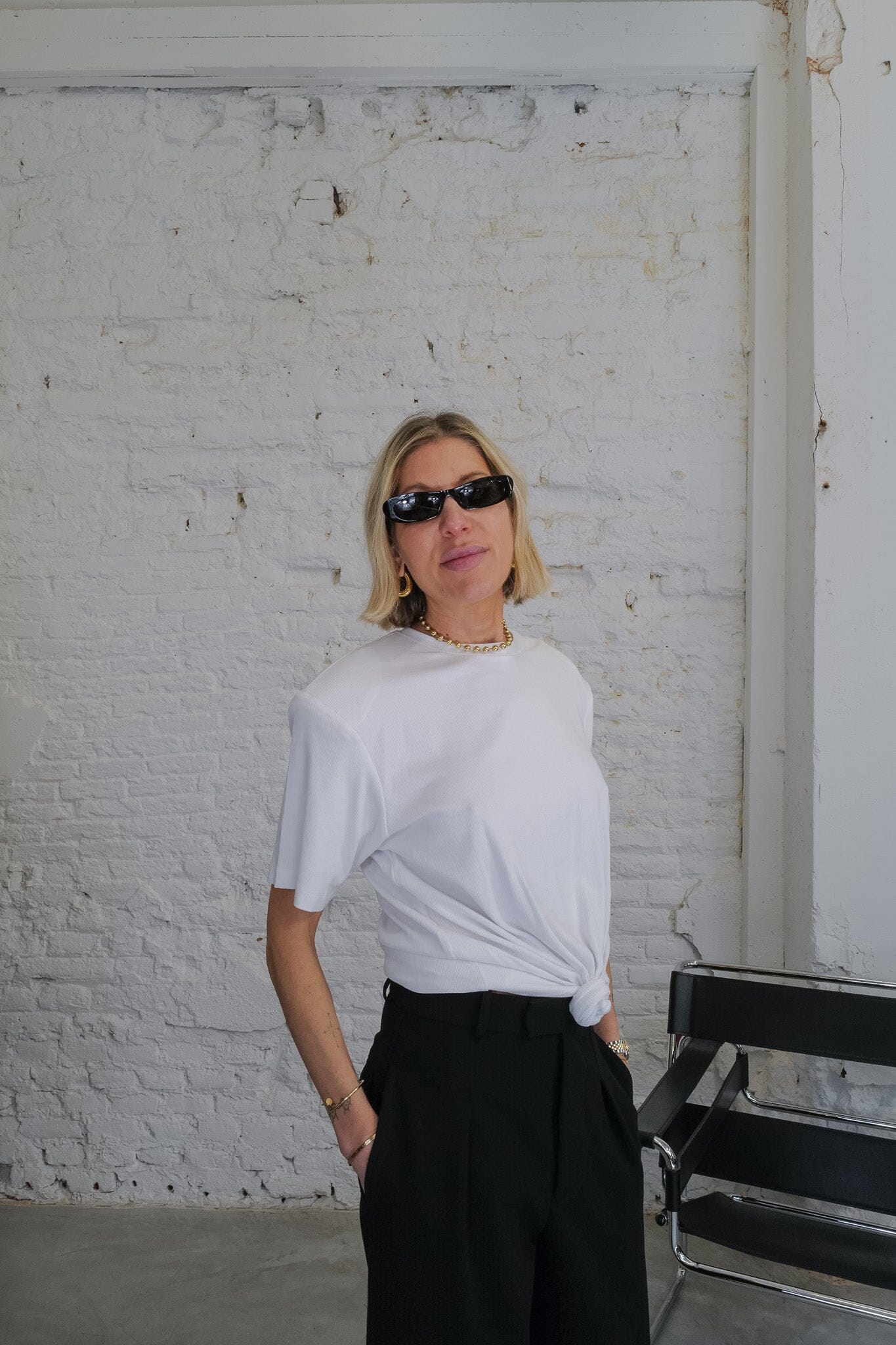 TONI TEE WITH FRONT BOW AND SHOULDER PADS T-SHIRT KURE 
