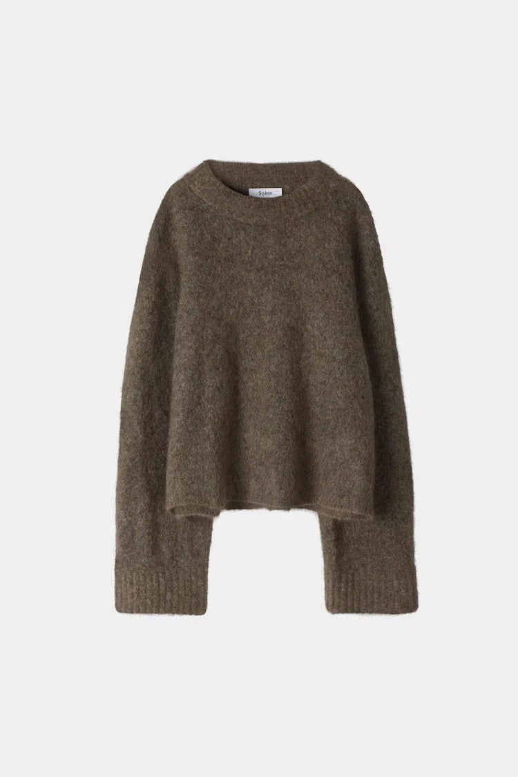NICLAS SHORT SWEATER IN BROWN SWEATER STYLEIN 