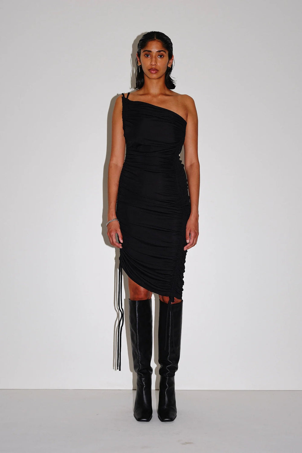 TALIA MIDI DRESS IN BLACK DRESS WON HUNDRED 