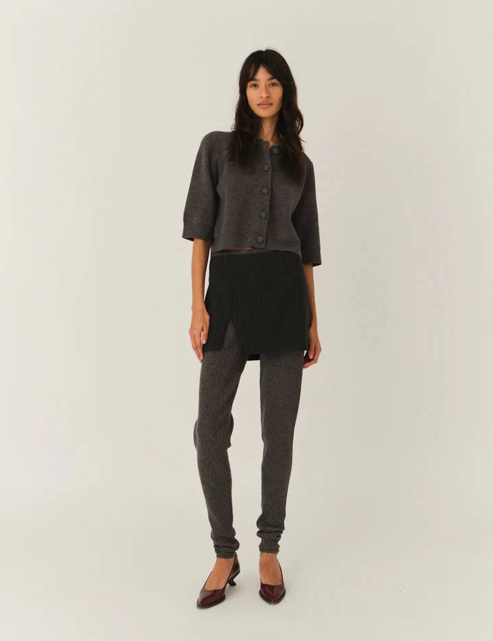 COMO KNITTED LEGGING IN GREY LEGGING THE GARMENT 