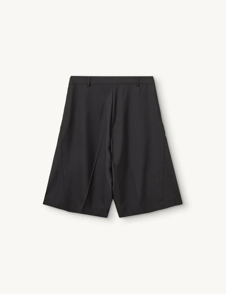 GRAND SHORTS IN BLACK SHORT THE GARMENT 