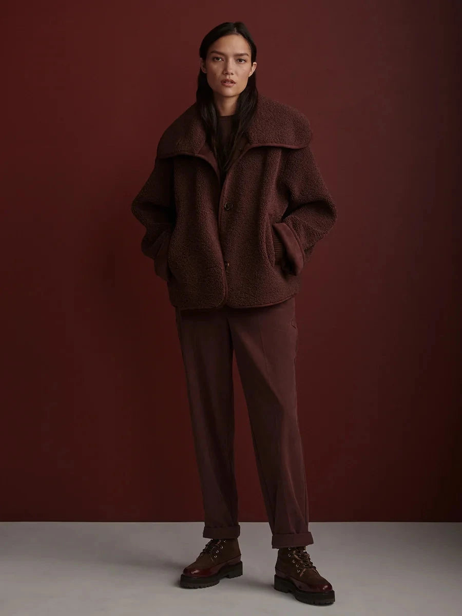 KELLAN SHORT BOXY JACKET IN DEEP MAHOGANY JACKET VARLEY 