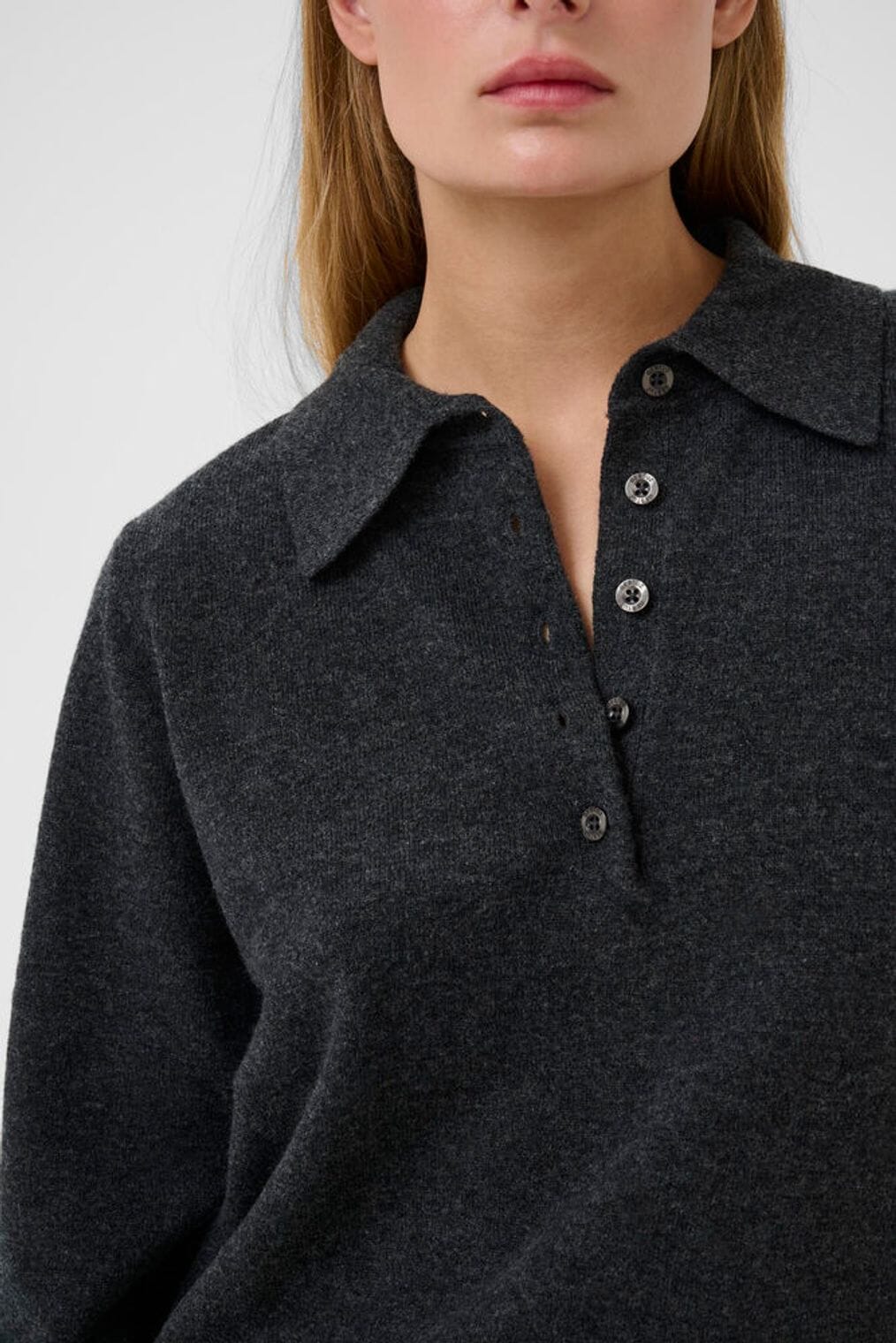 MANZI POLO PULLOVER IN GRAPHITE POLO GESTUZ 