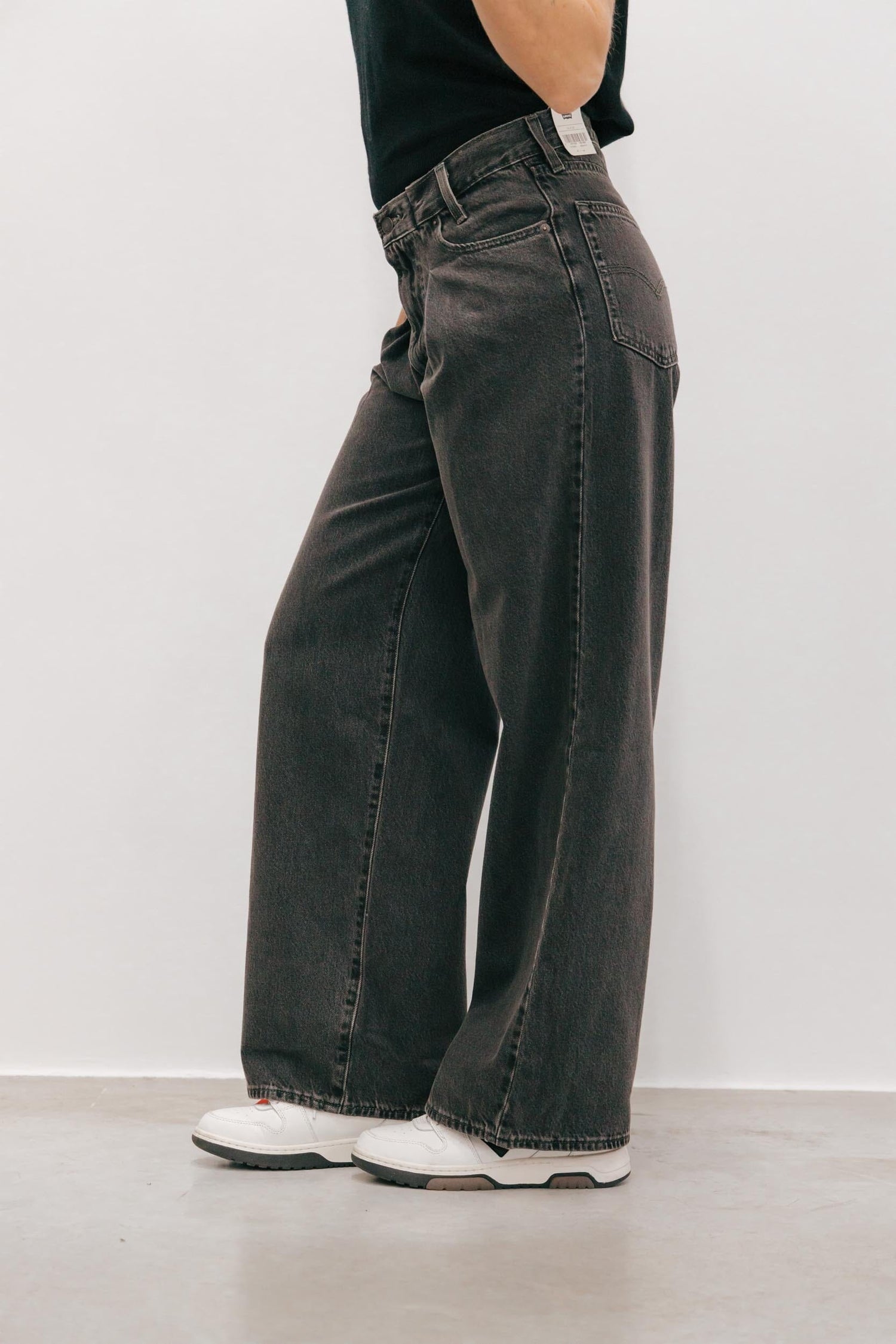 FOLDED PLEATED BAGGY JEANS IN FADED BLACK JEANS LEVIS 