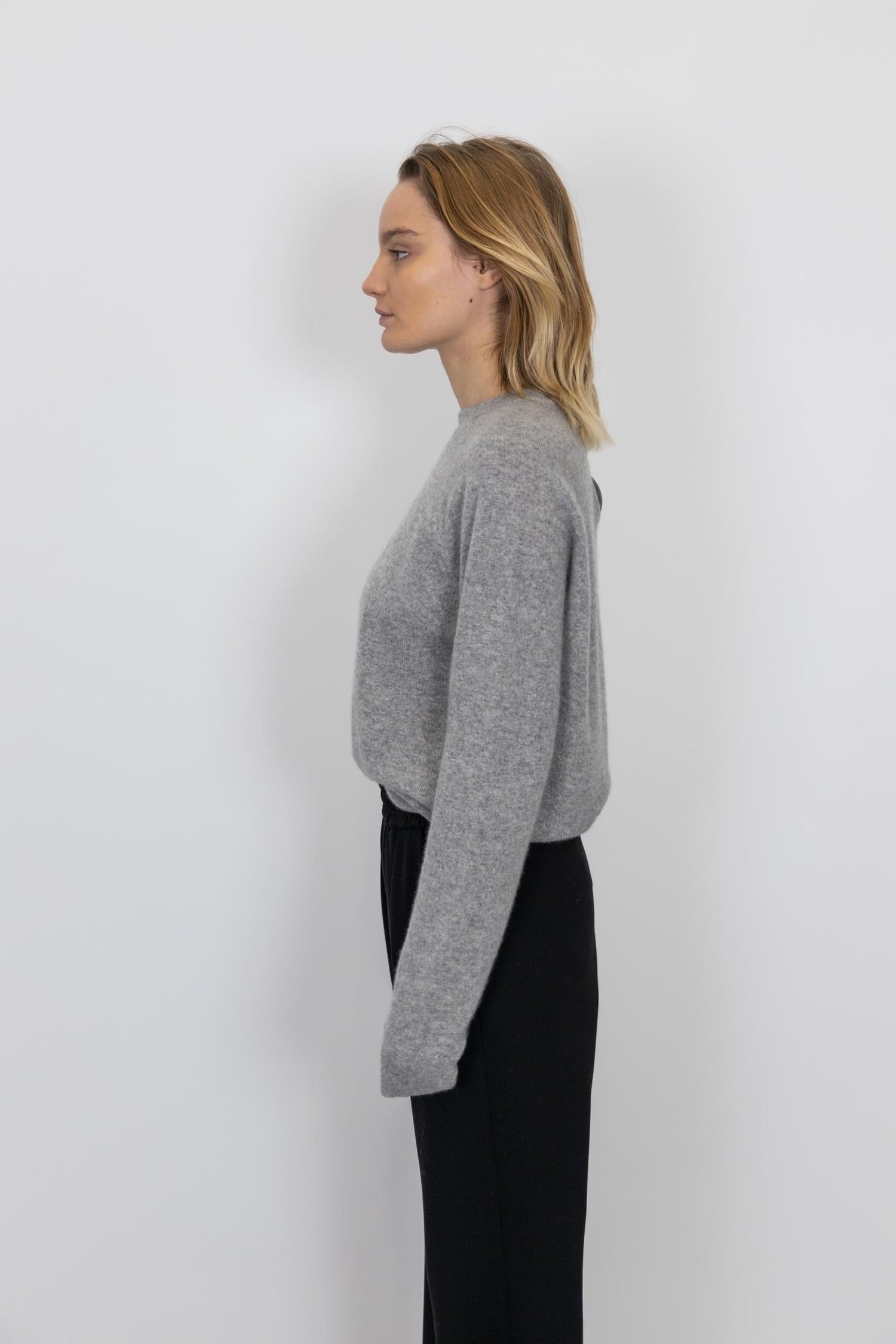 BOSTON CASHMERE ONECK SWEATER IN GREY SWEATER SAMSOE SAMSOE 