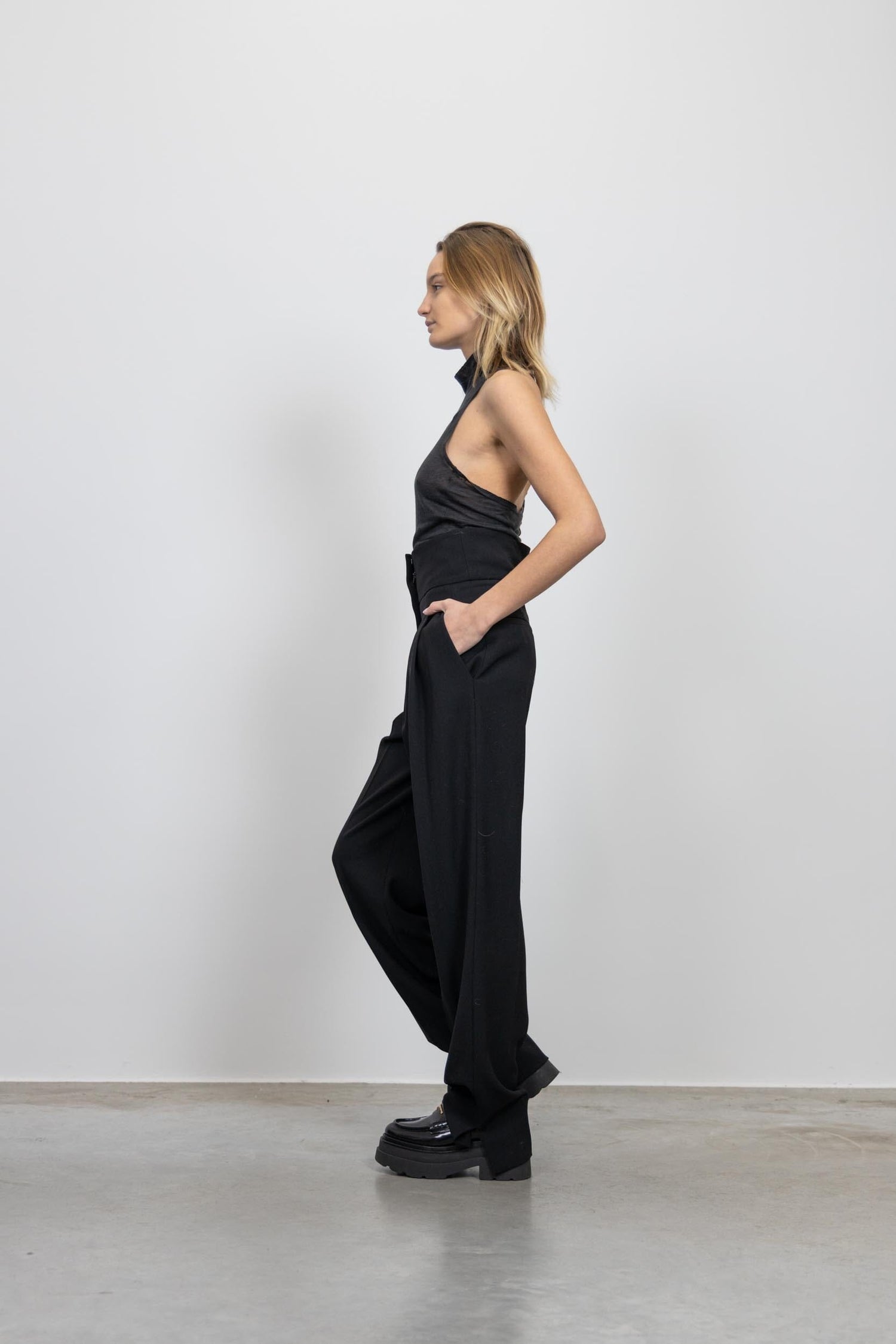 UDELA HIGH WAISTED WOOL PANTS IN BLACK PANTS IRO 