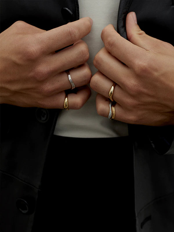 SOMA GOLD PLATED WAVY RING JEWELRY MARIA BLACK 