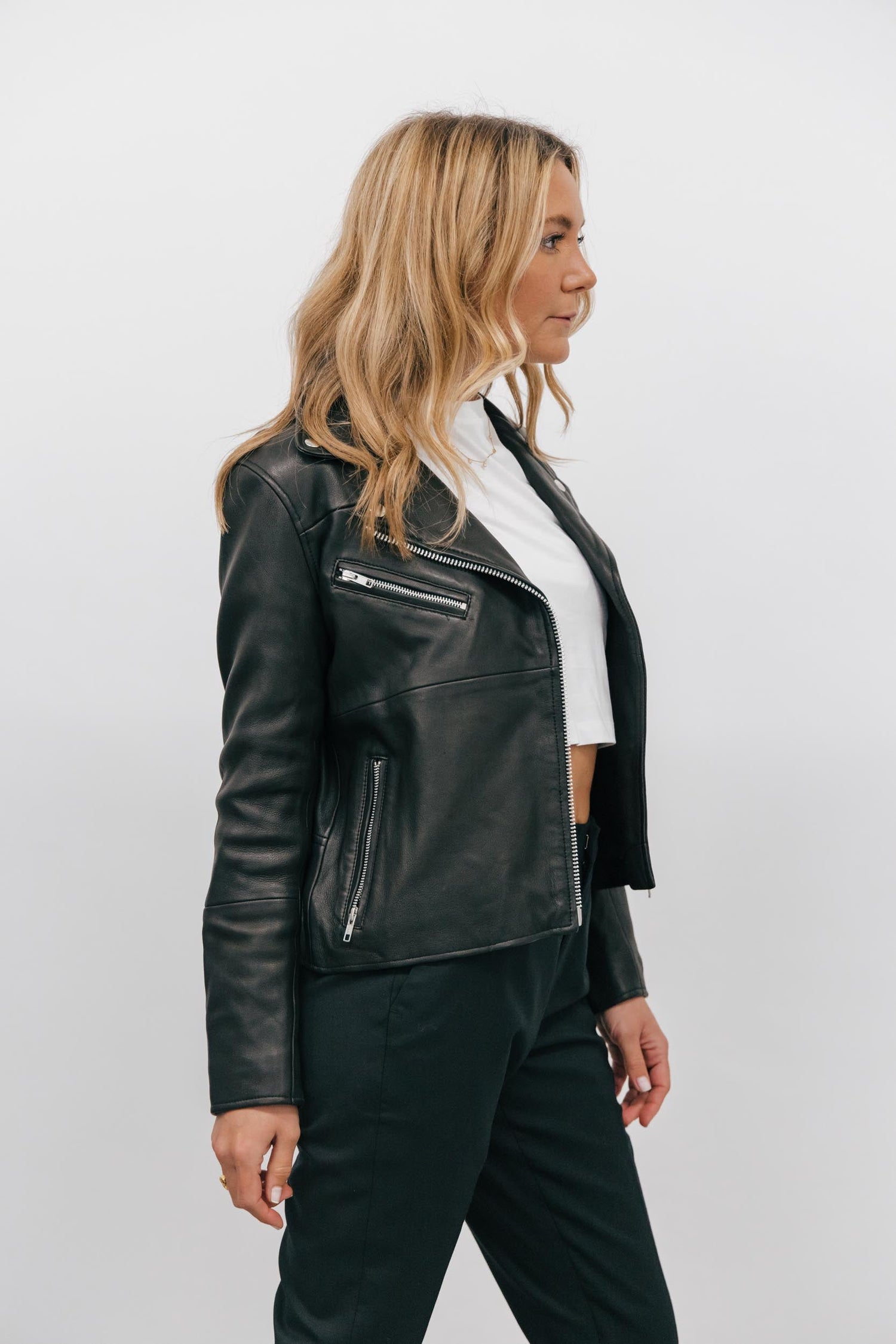 THE MINIMALIST LEATHER JACKET jacket SAMSOE SAMSOE 